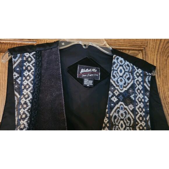 Katch Me San Francisco Womens size XL Genuine Leather Vest Blue Tapestry Print - Picture 2 of 6